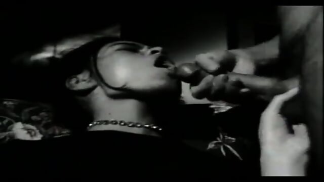 Dalila Gets a Vintage Load