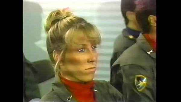 Hot Gun: She Looks Like She Wants It