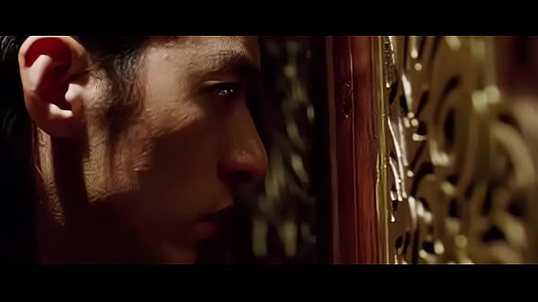 Her Royal Fucking: Bodyguard Gets Down on His Queen