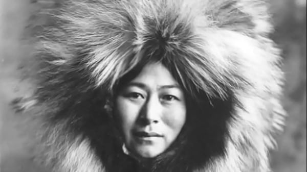 Eskimo Nell: That Hairy Pussy Still Gets It