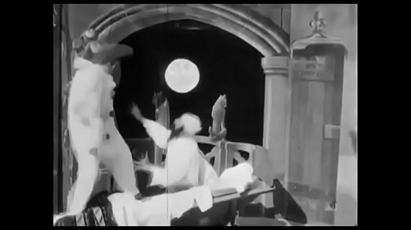 Old School Lay: Gettin' Down To The Ritz